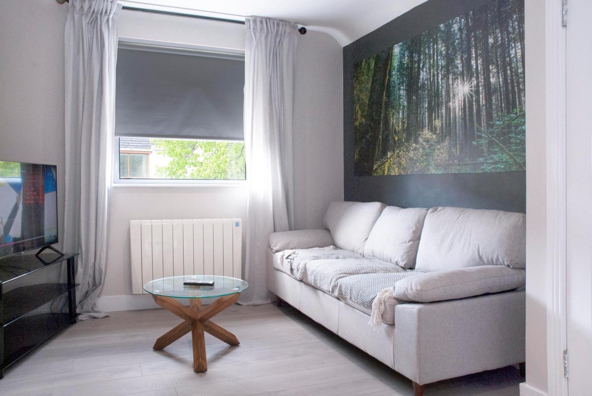 The Cottage Нейс Екстериор снимка